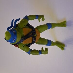 Teenage Mutant Ninja Turtle Action Figure Leonardo